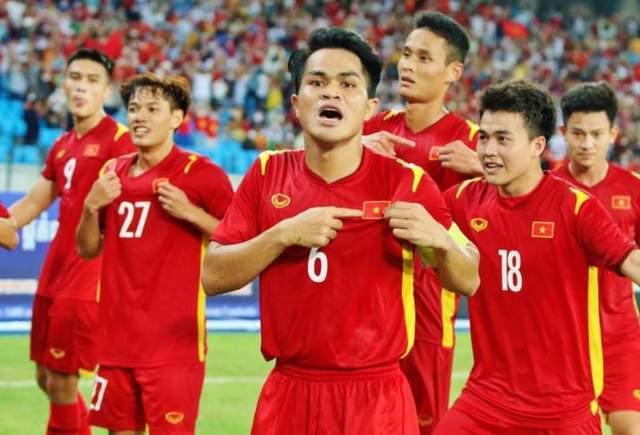 中国男足vs越南放越南国歌